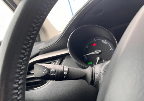 Toyota C-HR cena 85900 przebieg: 88791, rok produkcji 2019 z Bartoszyce małe 781